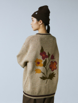 MOUNTAINFEVER AW22 Mountain Retro Floral Pattern Knitted Pullover Sweater