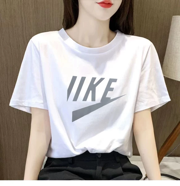 Товары от 施素服饰