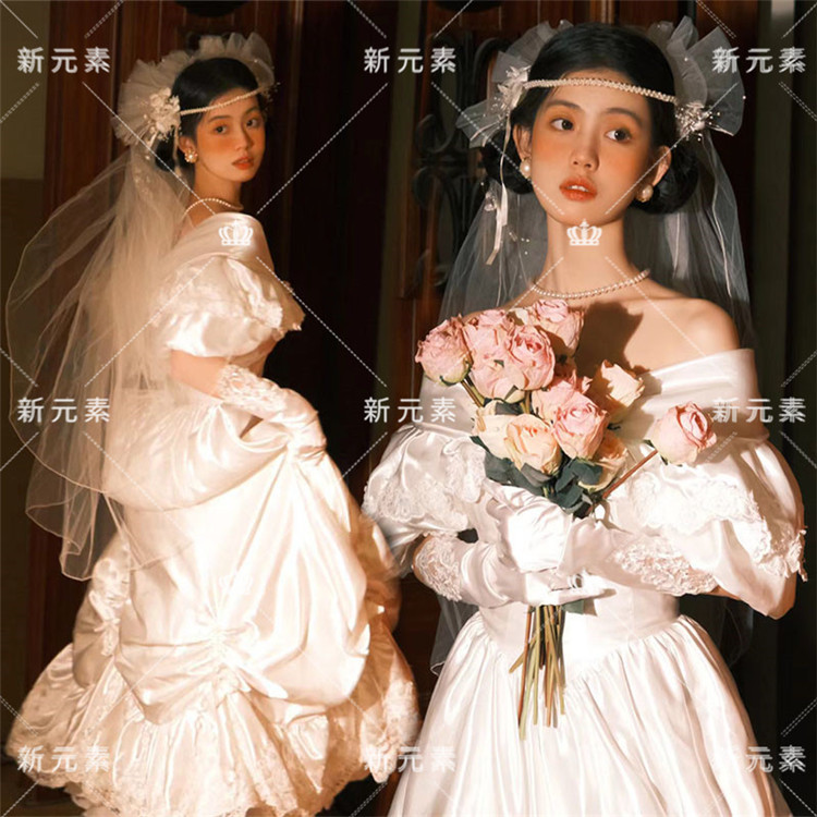Photo Studio Theme French Retro Wedding Dress Hong Kong Style Nostalgic Photo Shoot Palace Dress Personal Portrait Photography Clothing