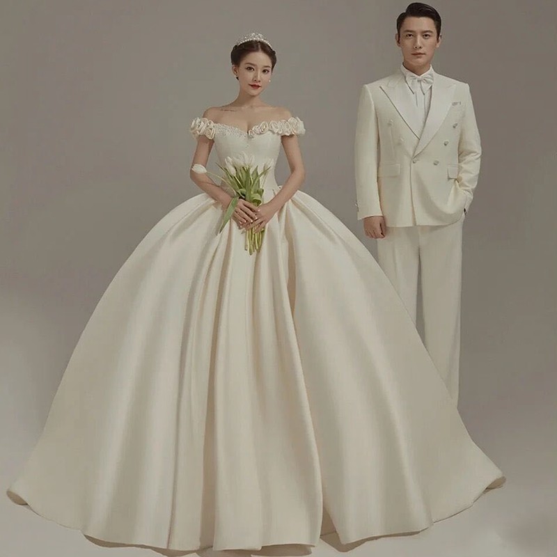  Average code+No. 39 H-140 single female wedding dress   + $32.07 