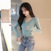 2019 new long-sleeved knitted base shirt with v-neck tight top autumn and winter Western style womens sweater womens sweater tide