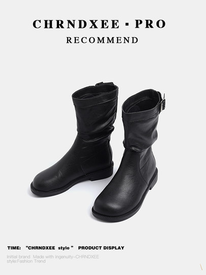 初系丨2024新款黑色褶皱靴女圆头搭扣复古套筒小短靴中筒马丁靴女