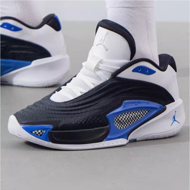 Authentic Nike Men's Shoes Jordan Luka 3 Doncic Third Generation Competition Training Practical Basketball Shoes Fq1285 Authentic Nike Men's Shoes Jordan Luka 3 Doncic Third Generation Competition Training Practical Basketball Shoes Fq1285
