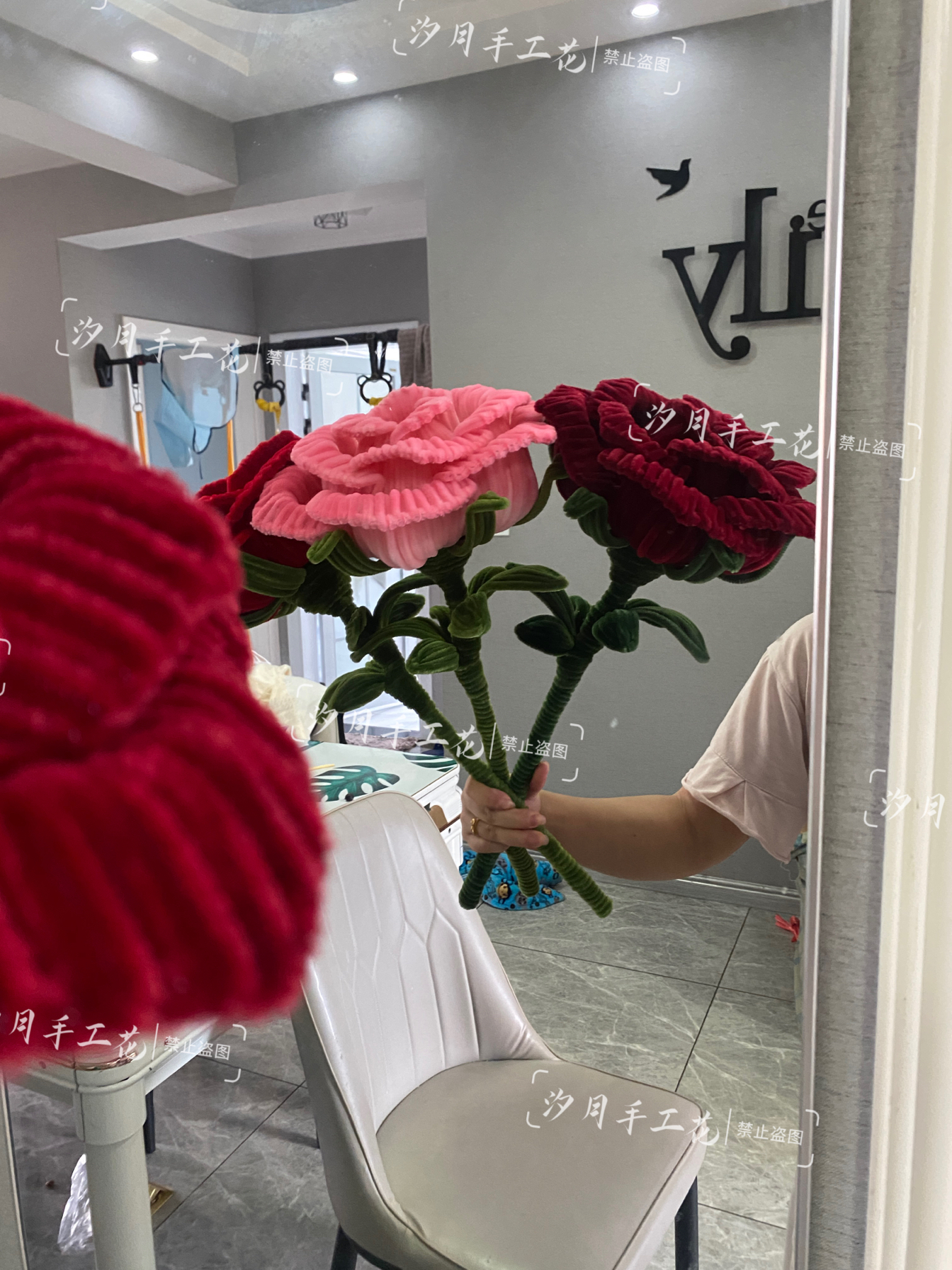 （完成品配送）ツイストスティックジャイアントローズハンドメイドフラワークリエイティブギフト七夕記念日誕生日ギフト