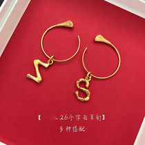 (Gao Ding)celi bamboo 26 English letter earrings Brass plated thick Gold niche design personality ear ring earrings