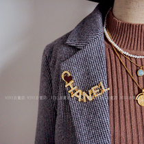 (Good beautiful men and women OK) re-engraved vintage Antique Camellia hollow brooch letter Pin Pin