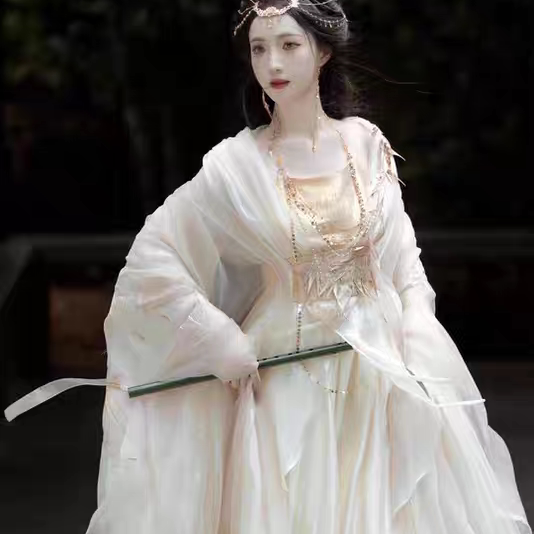Tu Qiqi's New Gold Thread Embroidered White Gold Embellished Large-Sleeved Warring States Robe, Waist-Length, Luxurious and Ethereal Ancient Costume Hanfu