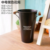 Средний номер черного цветочного цилиндра