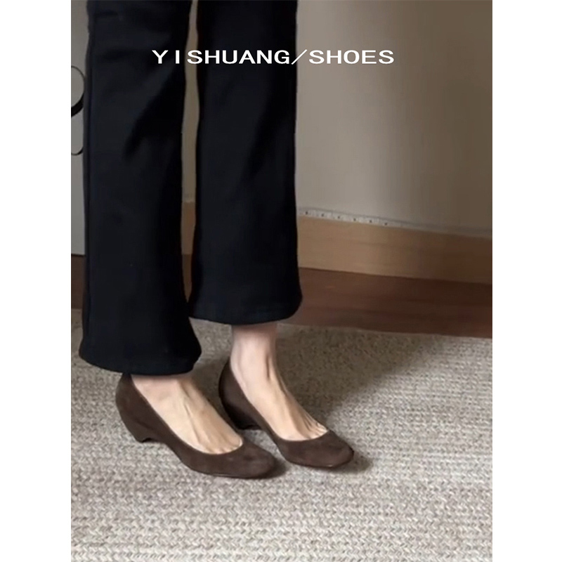 Sheepskin Version! Brown Single Shoes for Women, 2026 Early Spring New Style, Retro Suede Round Toe, Shallow Mouth, Versatile Commuting High Heels