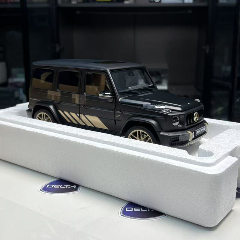 [Ready Stock] 1:18 Ar Mercedes-Amg G63 Jiachen Zhenzhen Edition Alloy Fully Open Model