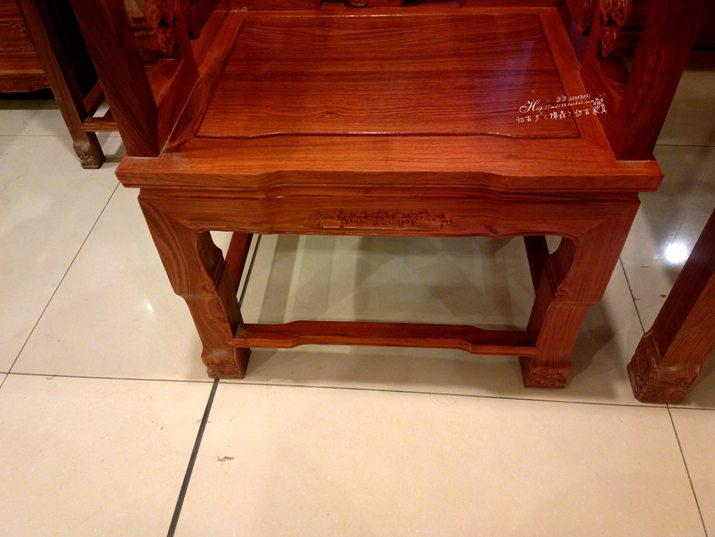 Bộ bàn ghế gỗ hồng mộc Zhongtang bộ sáu mảnh Vỏ gỗ nguyên khối cho bàn tám tầng bàn ghế Taishi kết hợp ngồi xổm - Bàn / Bàn bàn gỗ ép
