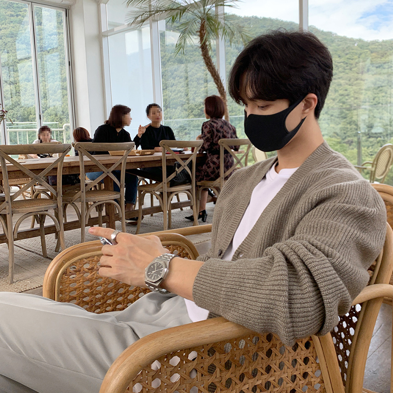 トレンドのレイジースタイルのニットカーディガンセータージャケットメンズ秋韓国風カジュアルルーズ万能無地セーター