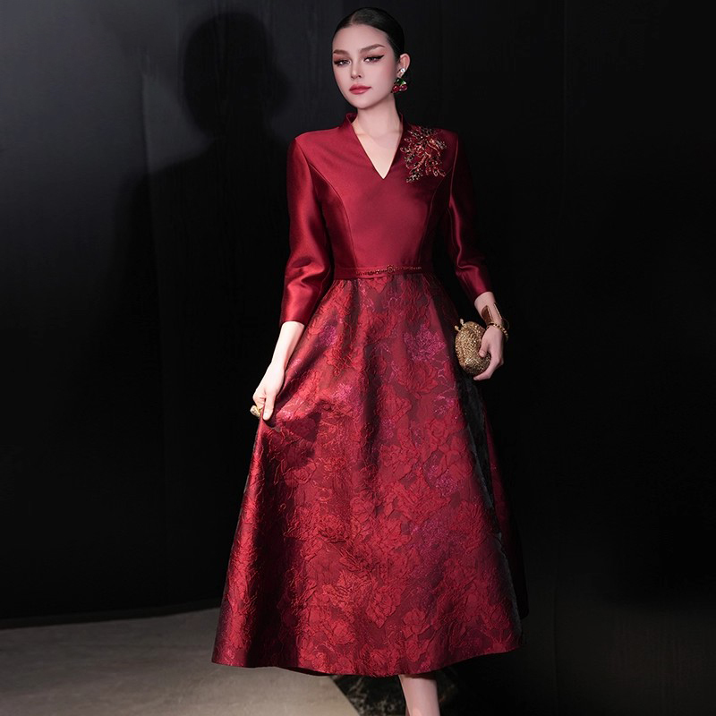 Elegant and Modern Wedding Dress for Young Mothers, High-End Festive Attire for Mother-In-Law to Attend the Wedding Banquet