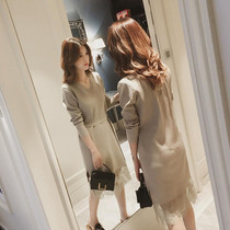 Plus fat winter new mid-length V-neck waist slim sweater skirt lace stitching pullover knitted top 200 catties