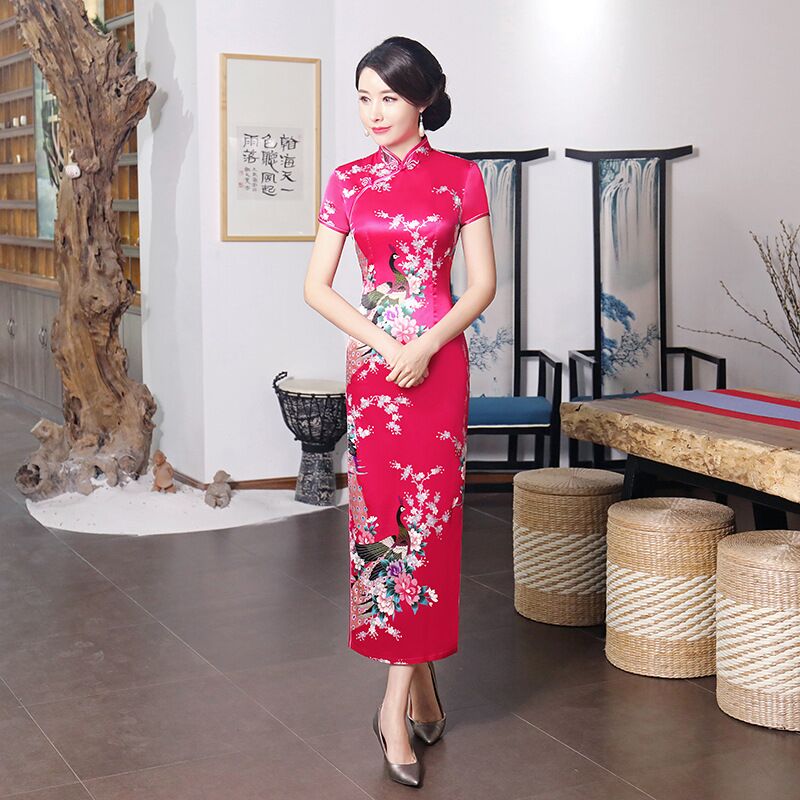 Long retro cheongsam, dress suitable for photo sessions, plus size, mid-length, with short sleeve, for catwalk, Chinese style Long retro cheongsam, dress suitable for photo sessions, plus size, mid-length, with short sleeve, for catwalk, Chinese style
