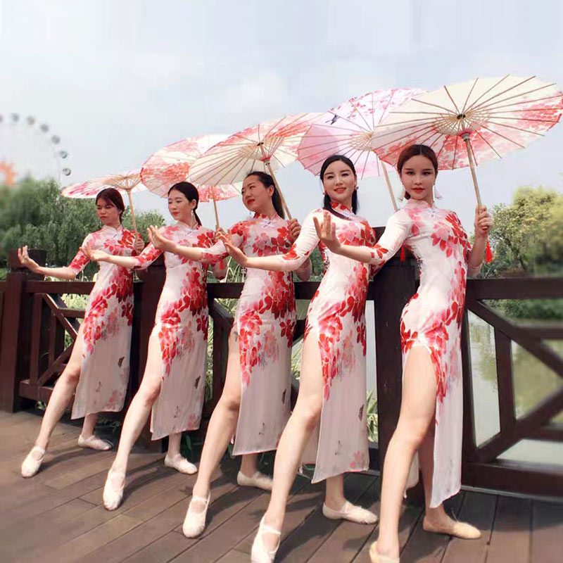 Ancient women's oil paper umbrella Children's costume umbrella Dance umbrella Cheongsam catwalk props Chinese style classical silk cloth Hanfu umbrella