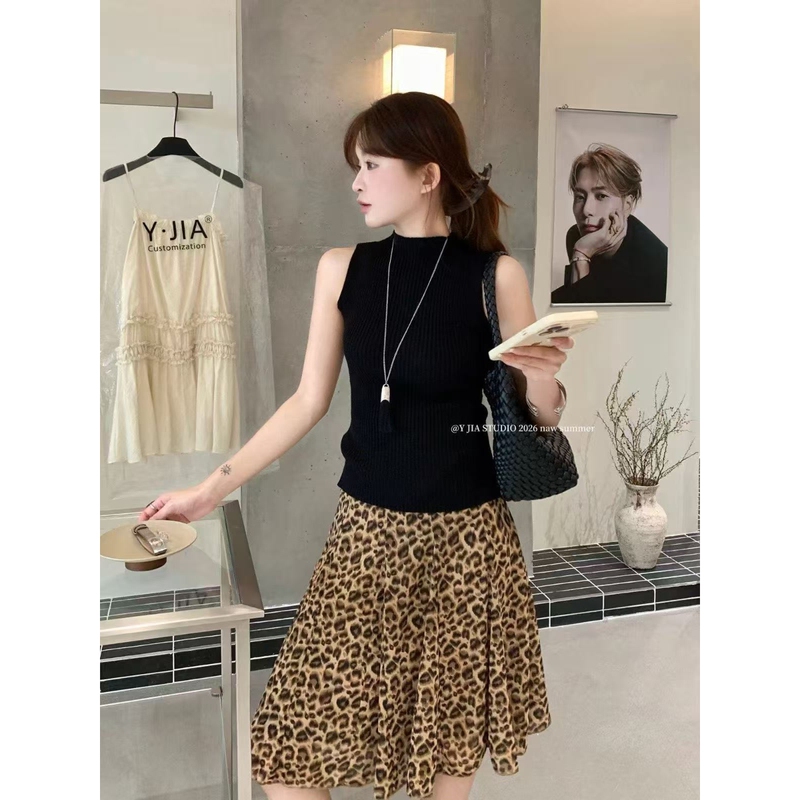 New Korean-Style Fashionable Slim-Fit Sexy Sleeveless Top + Elastic Waist Leopard Print Skirt Two-Piece Set