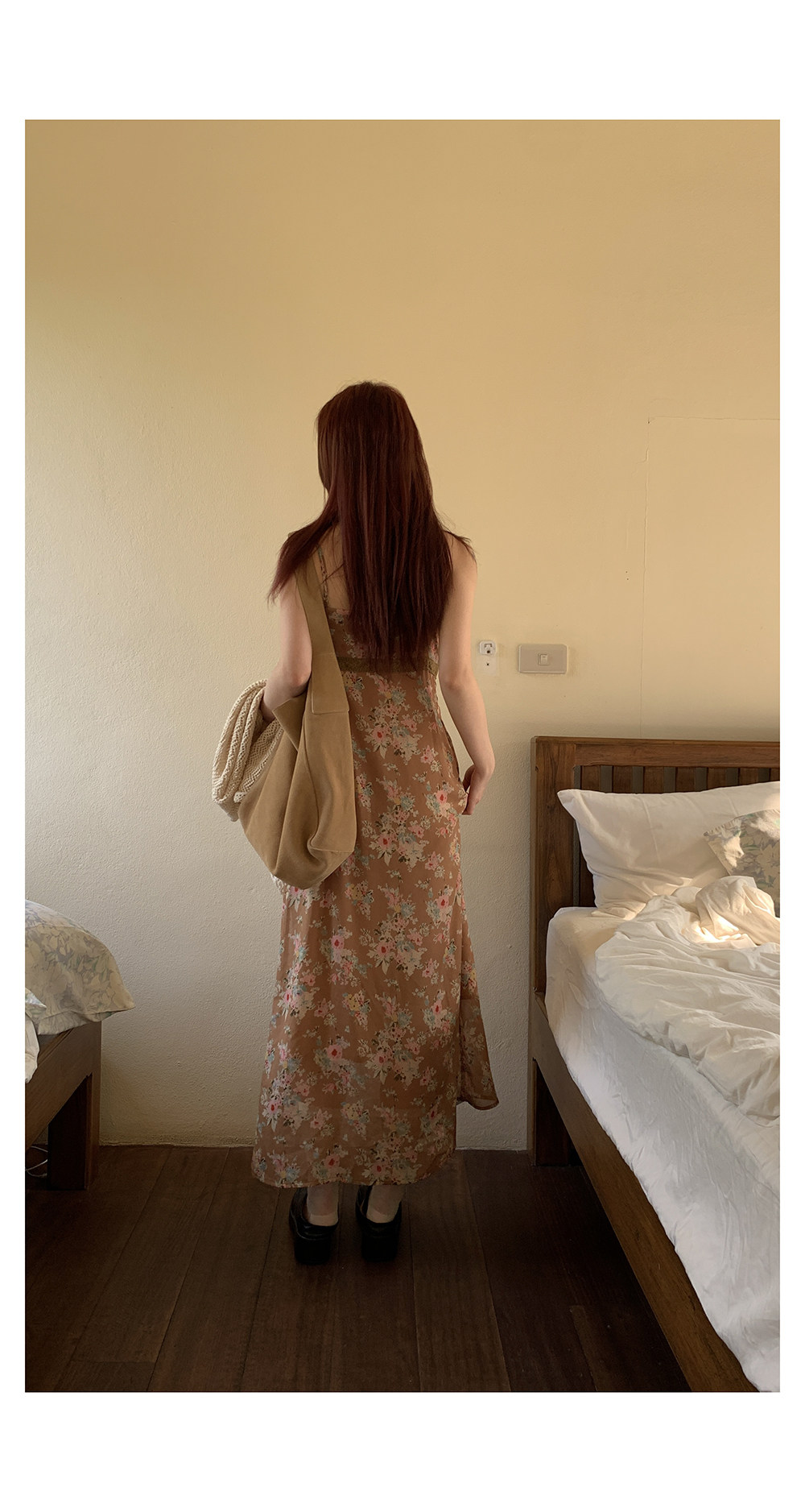 HelloooEat  法式复古碎花吊带连衣裙修身显瘦气质蕾丝花边中长裙