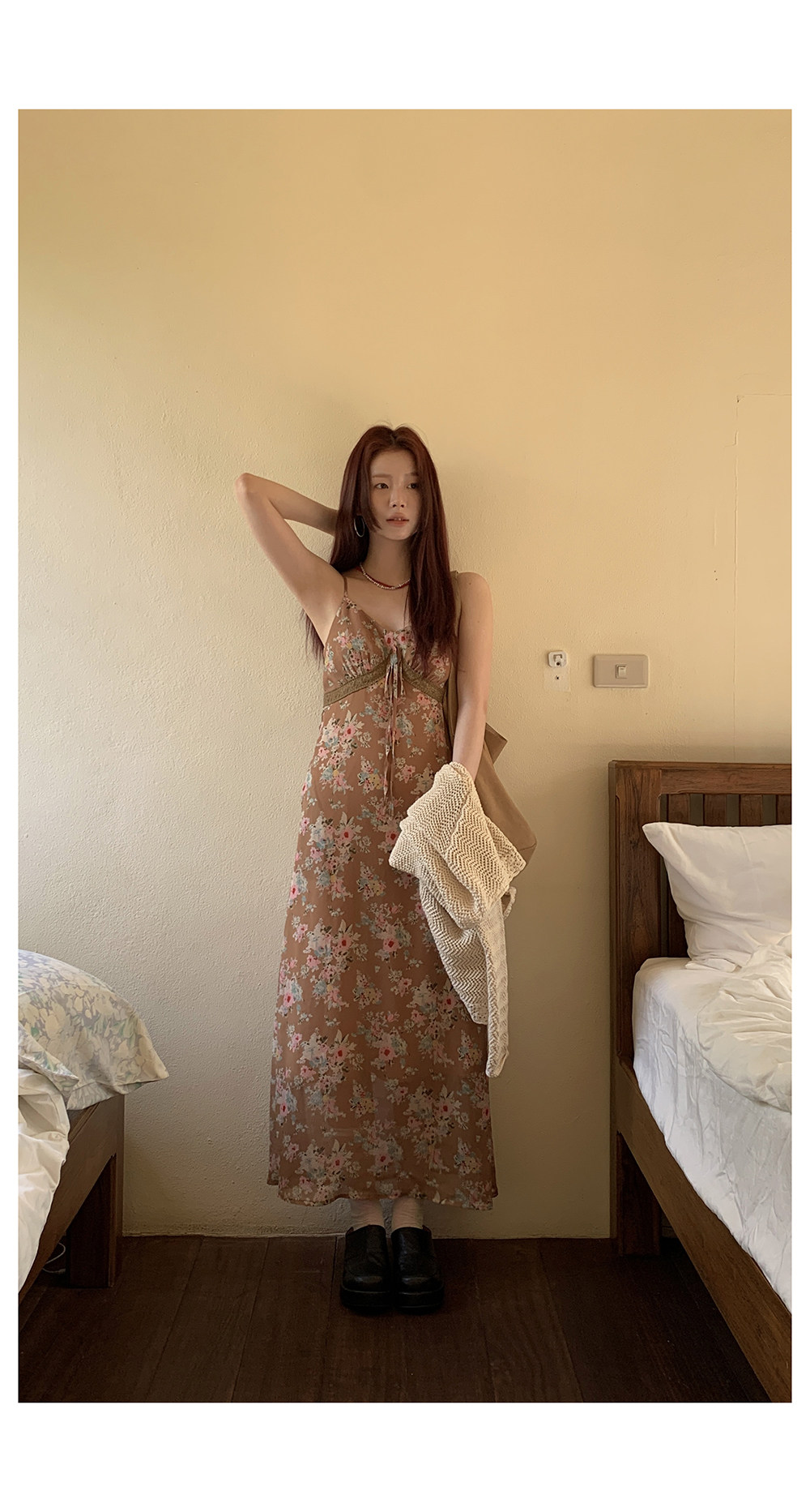 HelloooEat  法式复古碎花吊带连衣裙修身显瘦气质蕾丝花边中长裙