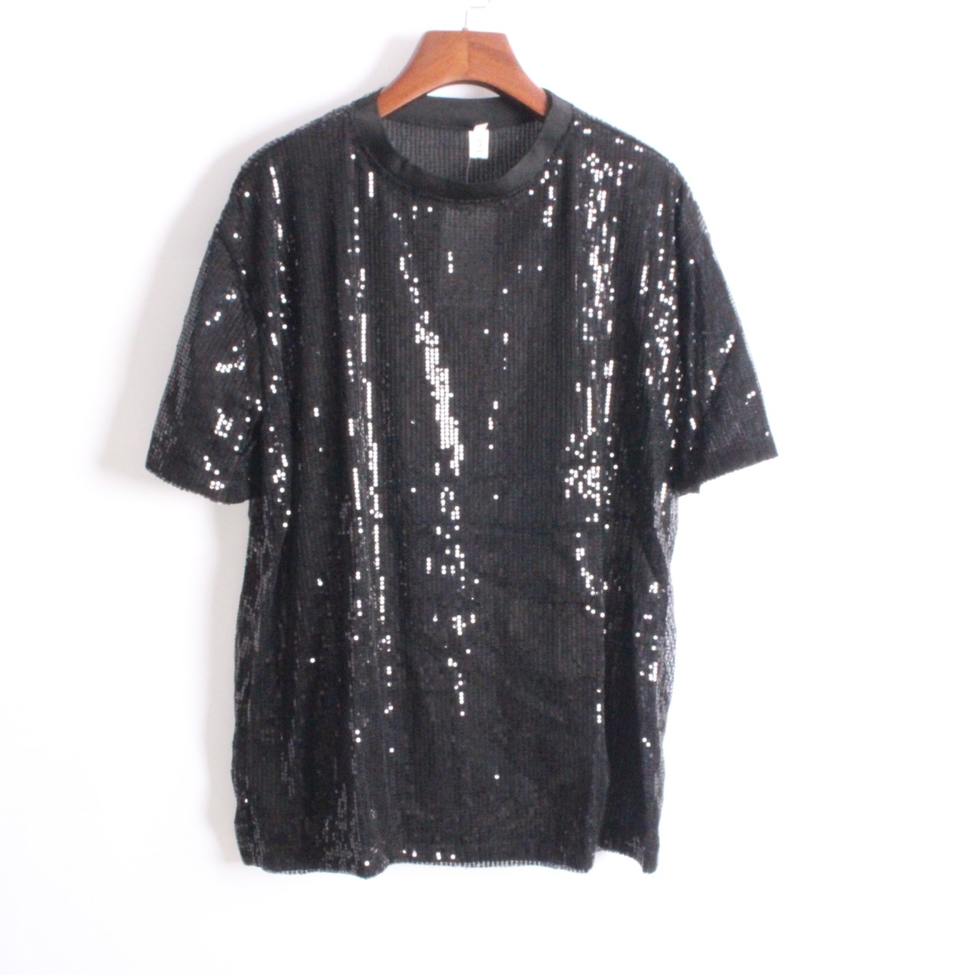新作サマースタイル、黒のスパンコール付きプラスサイズゆったり半袖Tシャツ（メンズ）、トレンディで人気。