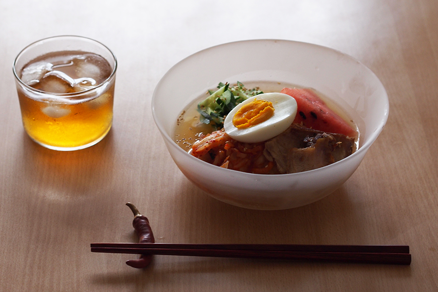 Spot direct mail from the cool atmosphere of ice crystals) Japanese artisan artisan artisan glass cool noodles Bowl Multipurpose Bowl