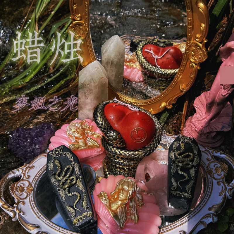 Heavy-Duty Decorative Candle, Gothic Lilith, Vintage Venus, Soy Candle, Original Design, Sister of Wax Light