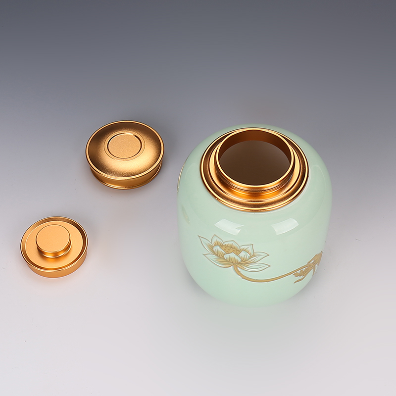 Devoted to inflammation celadon ceramic green tea pu - erh tea red seal pot metal caddy fixings cover large half jins of fresh tank