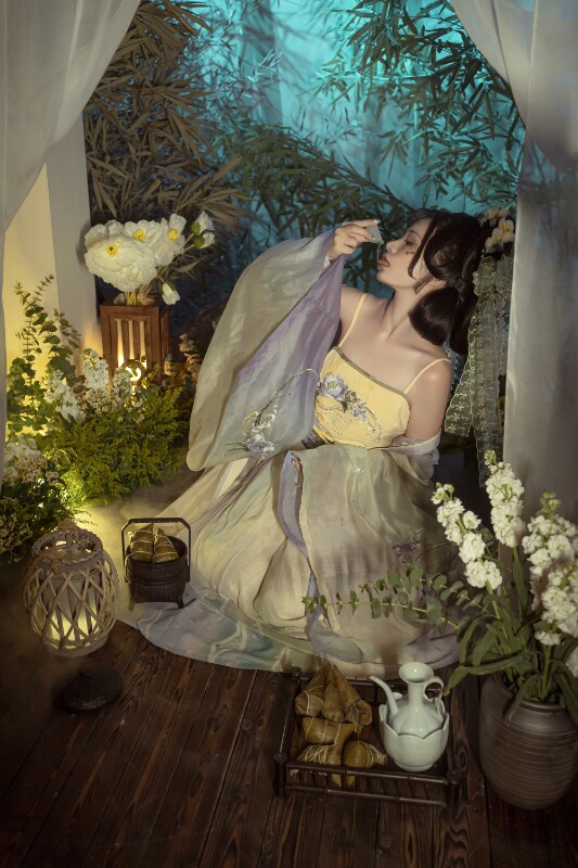 爆机少女喵小吉 – 浣溪沙.端午