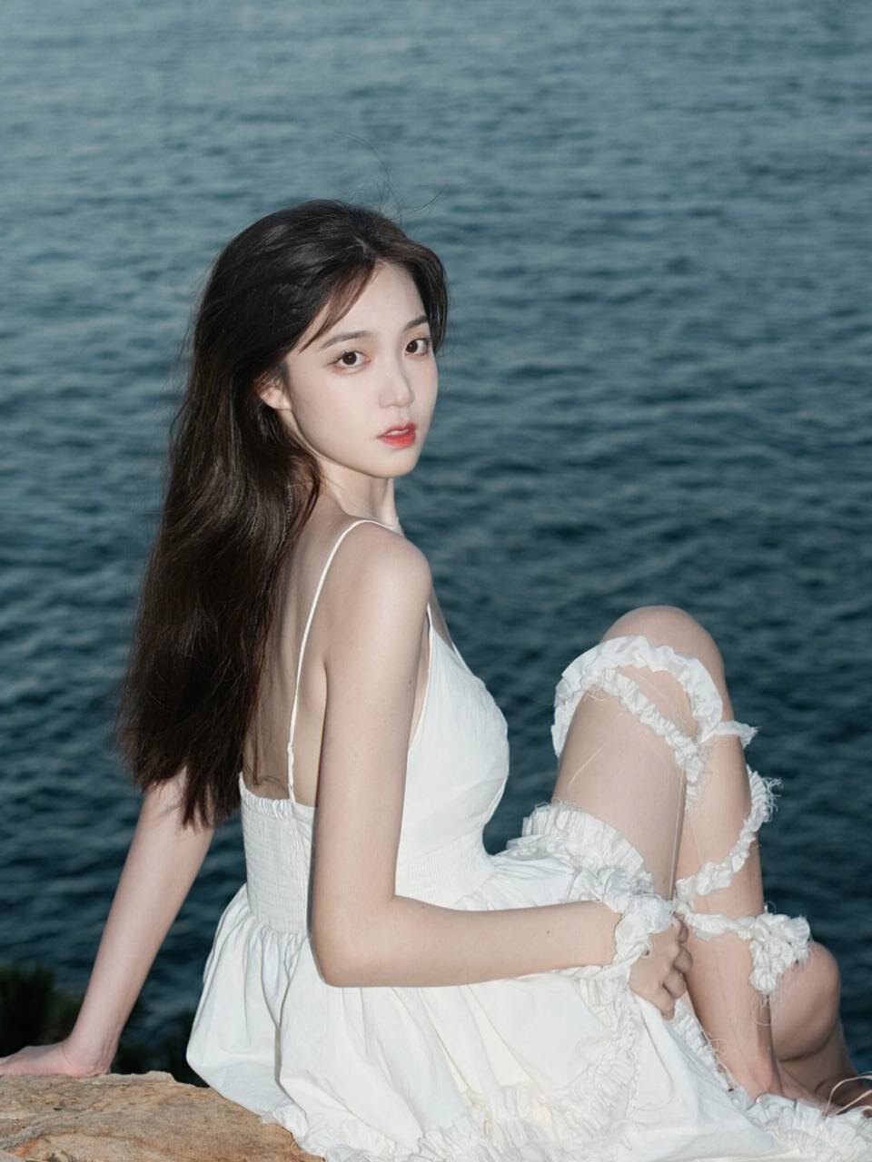 海边的宁静-美女