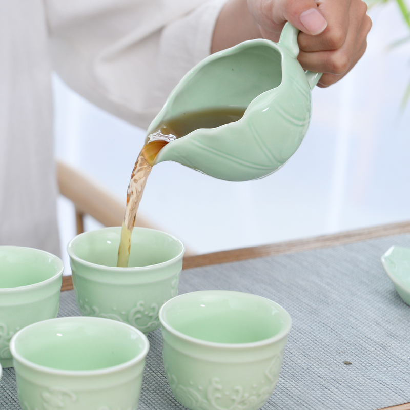 Celadon kung fu tea tea set household contracted lazy people make tea of a complete set of stone mill all semi - automatic with tea