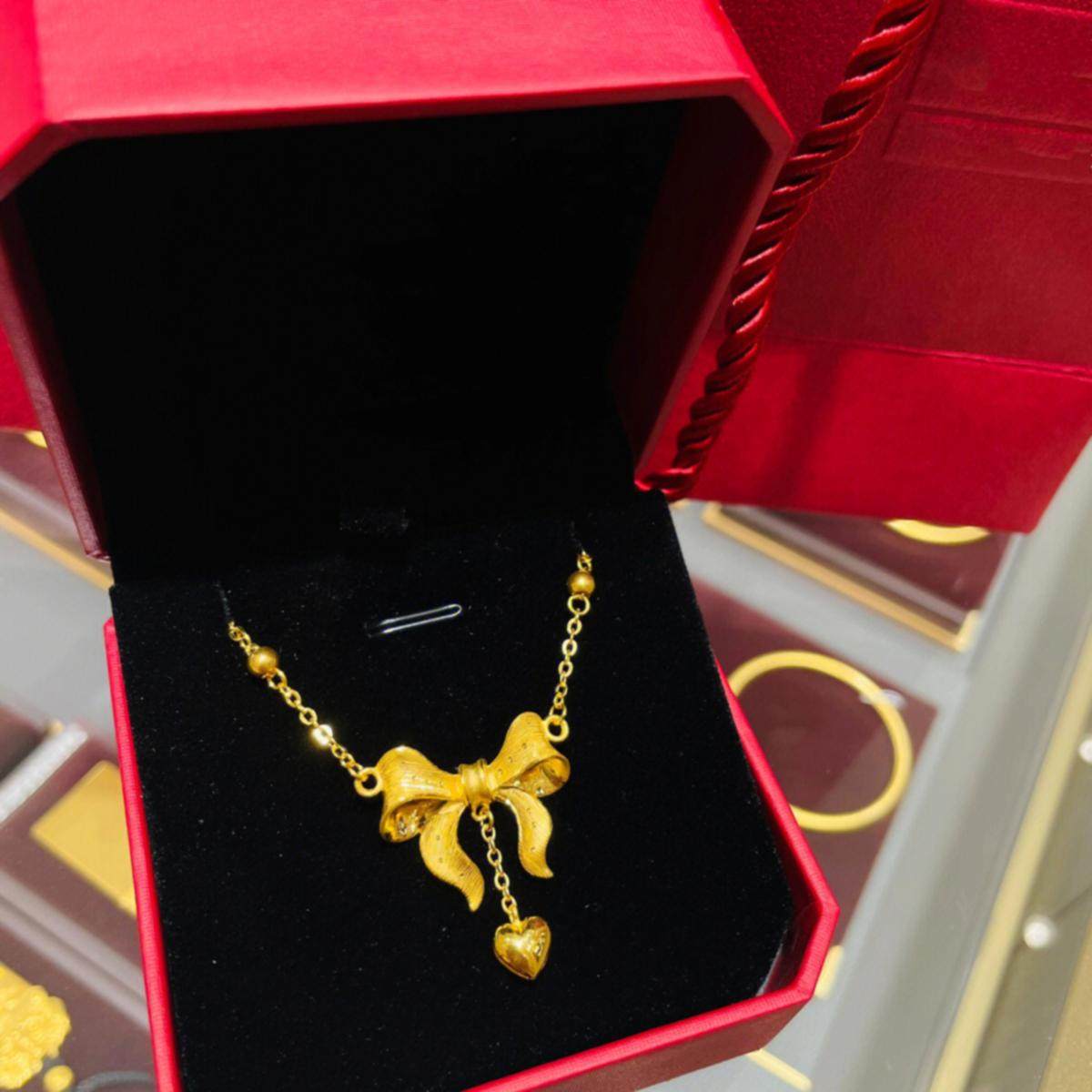 18K Gold Bow Necklace, Runaway Princess Style, Sterling Silver Plated with Gold, Heart-Shaped Clavicle Chain with a High-End Feel