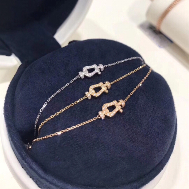 F.D Horseshoe Buckle Bracelet for Women S925 Sterling Silver Gold-Plated Bracelet Diamond Necklace Simple and Versatile Fashion