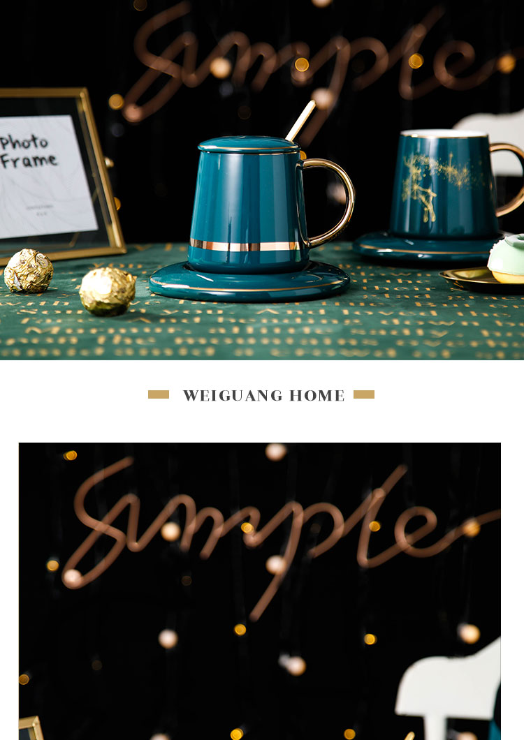 Creative move trend ceramic keller with hand gift Christmas gifts gifts one spoon picking cups with cover