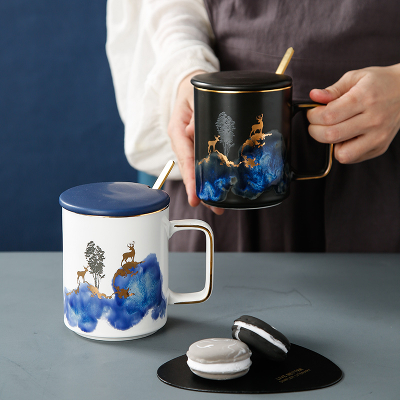 Ceramic keller Nordic ins with cover picking teaspoons of creative move trend Christmas cup a coffee cup