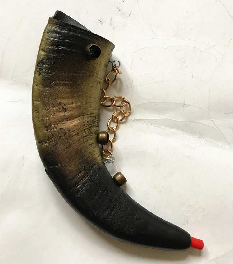 Factory direct sale Natural handmade large horn horn blowing trumpet performance props decoration 2
