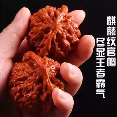 Wenwen walnut official hat unicorn pattern boutique inlaid lion head four buildings Sky Star Tiger head old tree Nanjiang Stone