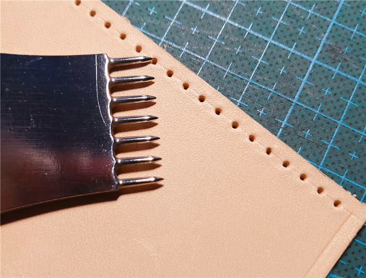 Round decapitated solid integrated round hole decapitated inner slit bag bungling needle cross stitched non-rhombus beheading tooth polished