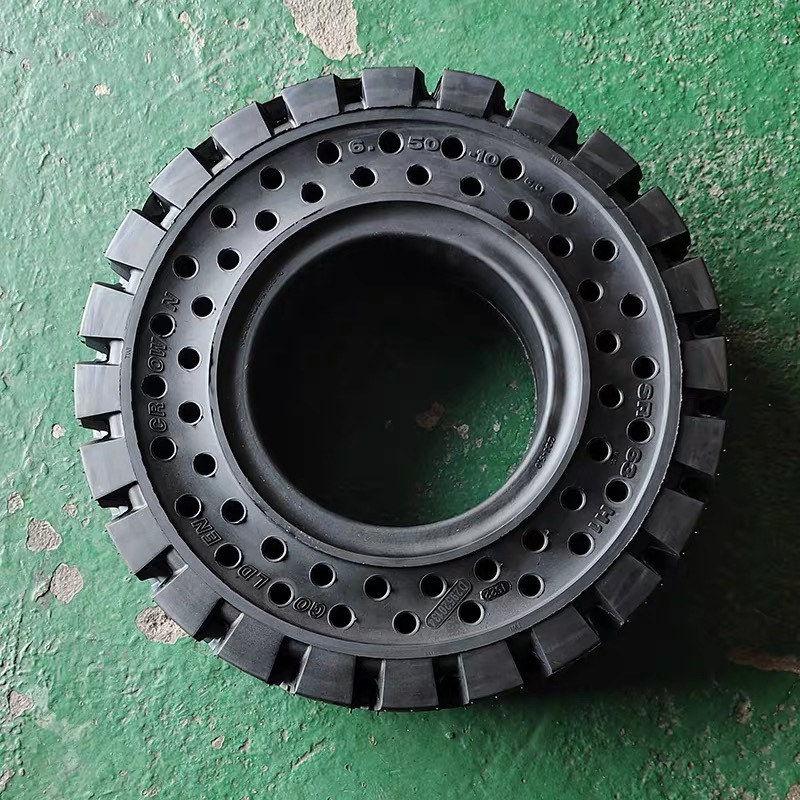 Chaoyang Golden Crown Forklift Solid Tire 650-10 28×9-15 700-12 825-15 Shock-Absorbing Tire with Holes