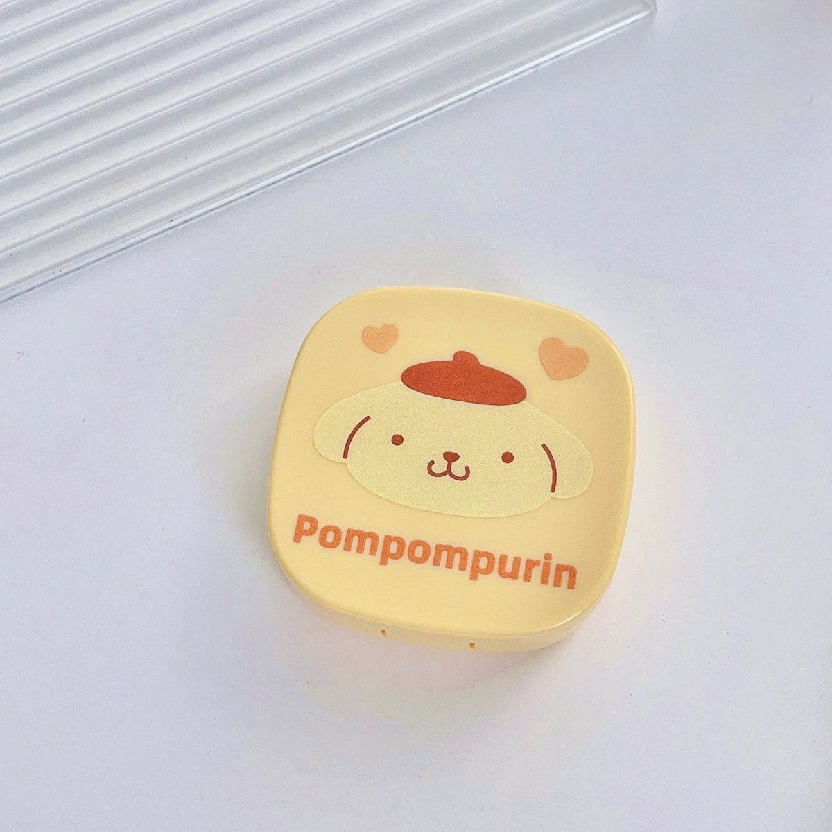 Набор для контактных линз (Sanrio) My Melody — компактный футляр с зеркальцем, пинцетом и флаконом