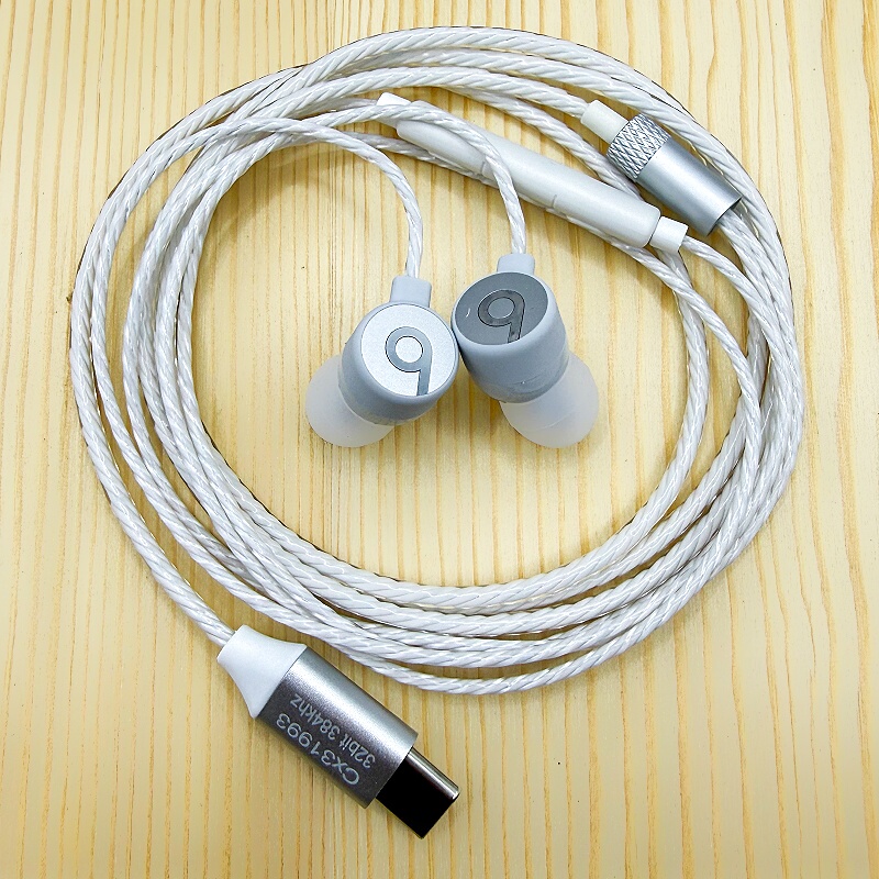 Beats In-Ear Upgraded Type-C Wired Headphones with Magnetic Attachment Are Suitable for Apple 15/16, Huawei, and Vivo