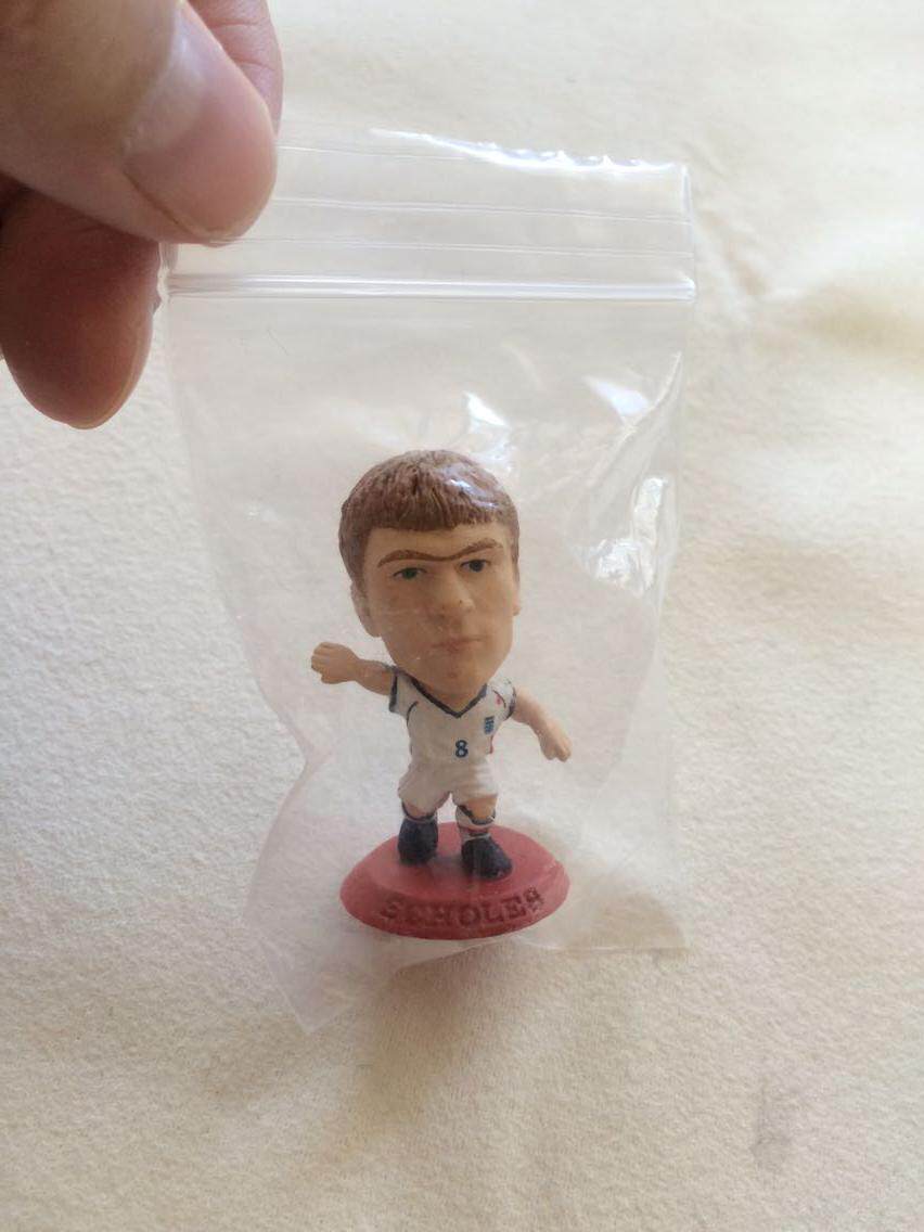 Corinthian MicroStars England Scoles Football Man Puppet's Puppet Office Red 809-Taobao