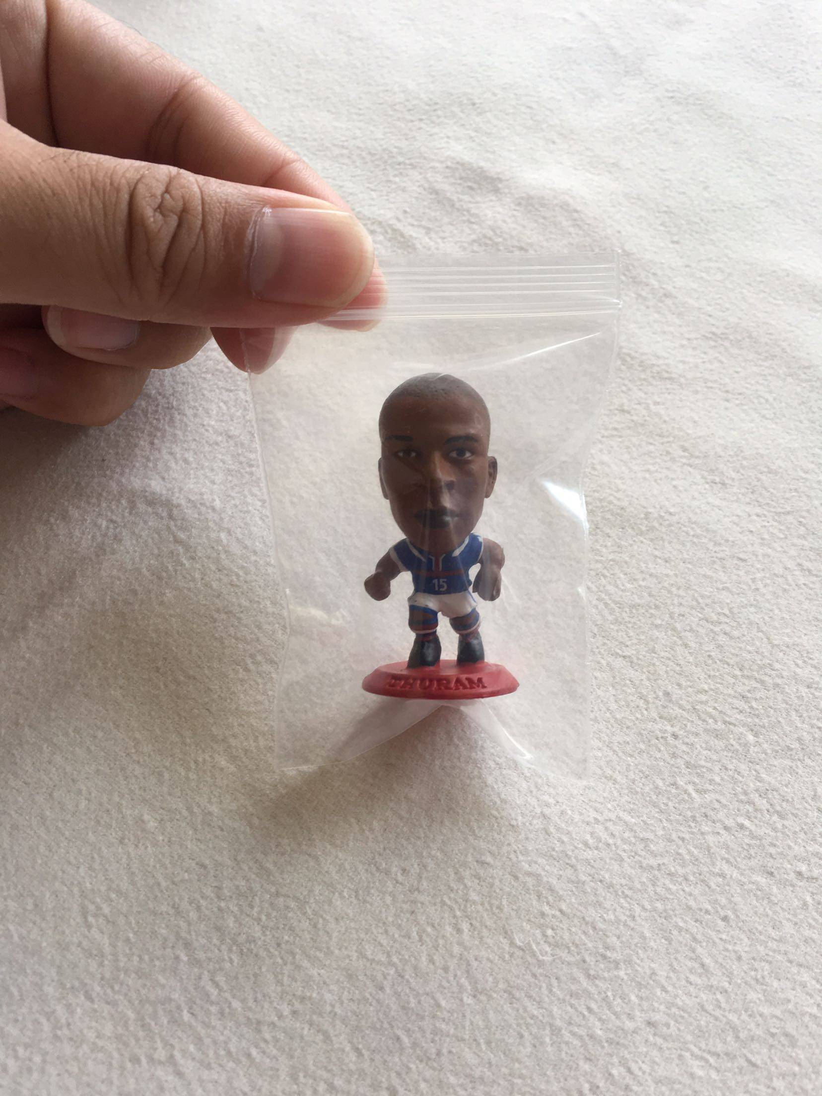 Corinthian Microstards France Thuram stars with occasional hand model paparazzi red 489-Taobao