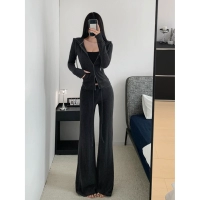 Темно-серый (слегка расклешенные брюки)