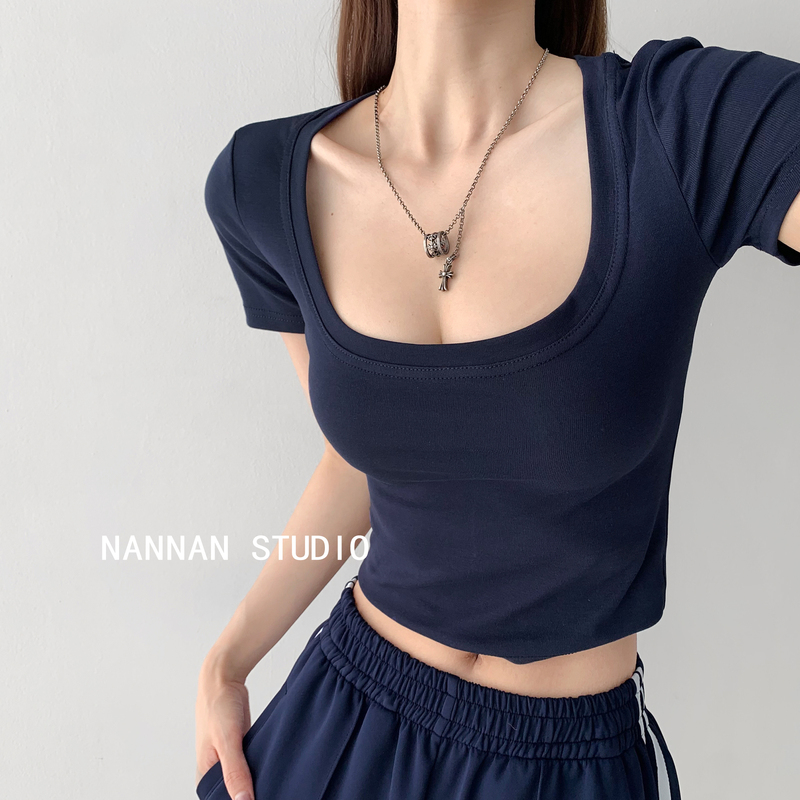 Hot Little Witch Tight-Fitting Deep U-Neck Revealing Collarbone Slimming Crop Top Solid Color Regular Shoulder Short-Sleeve T-Shirt