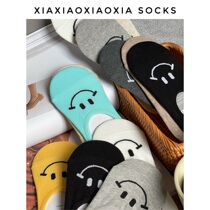 (More than five pairs) Korean spot smiley face couple style shallow socks cotton boat socks men and women invisible socks