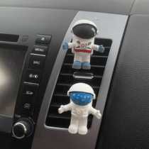 Astronaut car perfume aroma air conditioning air outlet personality car decoration car decoration male creative car decoration