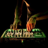 緼 Подан в rturia minibrute 25 Portable Simulation Melling Good Good