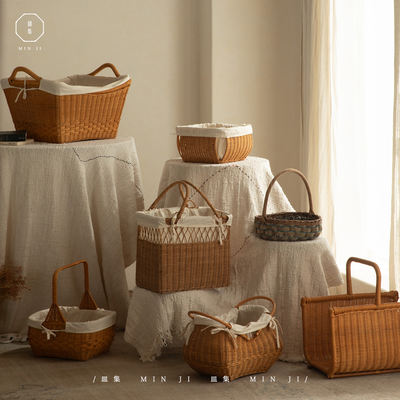 wood: Southeast Asian rattan art \ hand-woven natural style, mostly used storage baskets, handle baskets, rattan flower baskets, bread baskets
