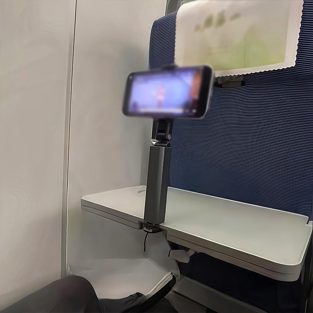 Travel mobile phone holder, high-speed rail, airplane, portable desktop, 360-degree rotating telescopic, train business trip, catching dramas