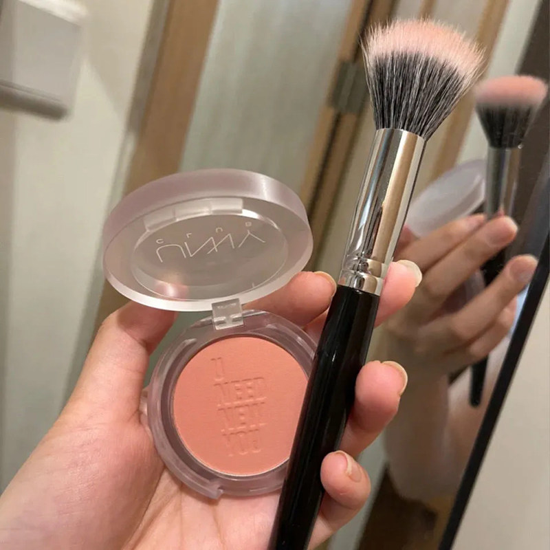 Wool blush brushed point color brushed powder bottom brushed multifunction bulk powder high light tinted with natural light makeup Makeup Brushes